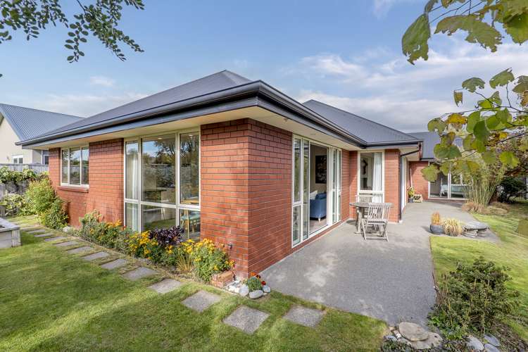 275 Southfield Drive Lincoln_21