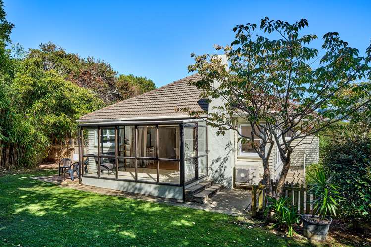 6 Matai Street Tawa_22