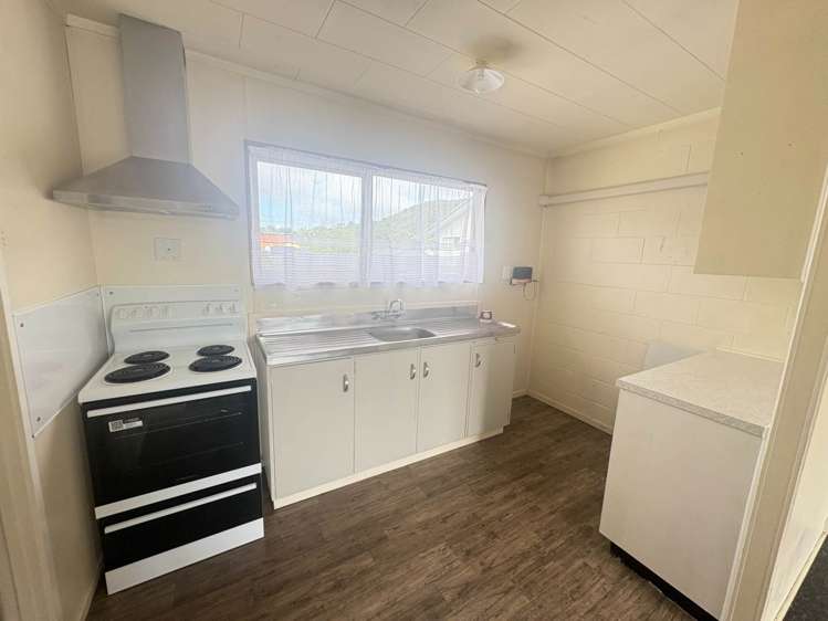 8/310 Western Hills Drive Avenues_1