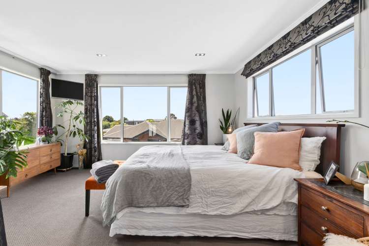 6 Cambria Gardens The Wood_13