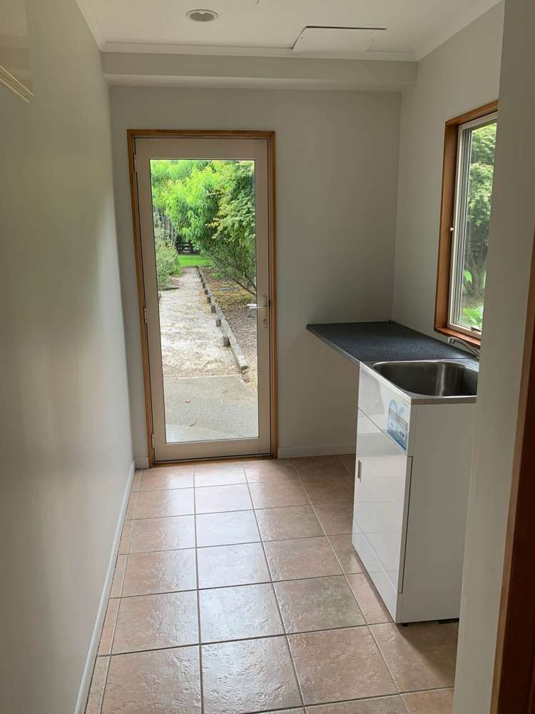 69 Croft Lane Riverhead_25