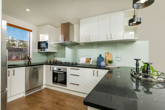 13 Moki Place Long Bay_2