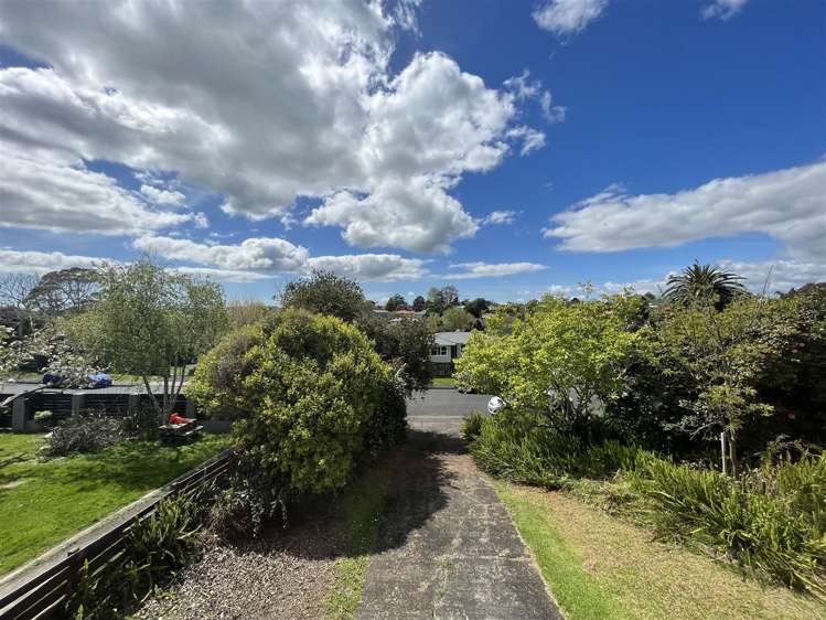 16 Bayside Avenue Te Atatu Peninsula_3
