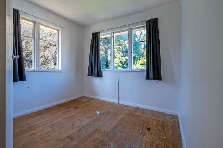 11 Puripuri Street Taihape and Surrounds_11