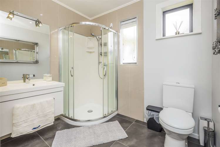 6 Mclean Avenue Papatoetoe_13