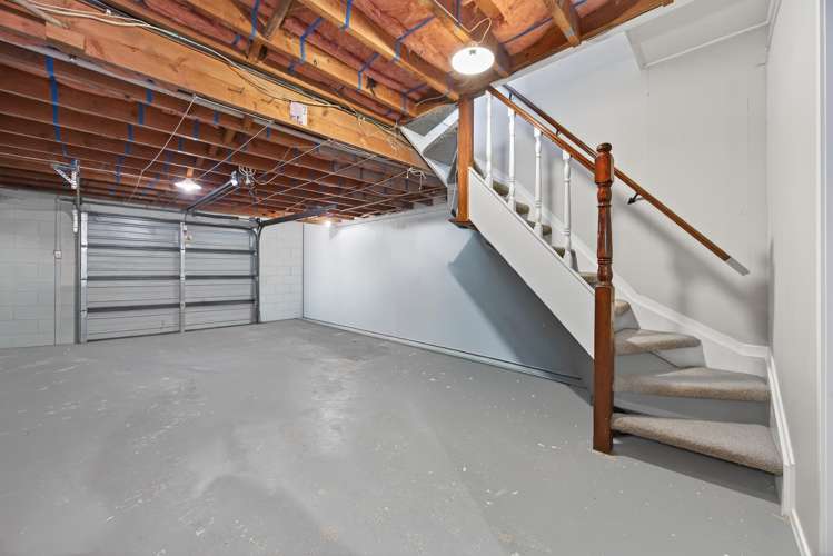 1/17 Rothwell Place Sunnyhills_21