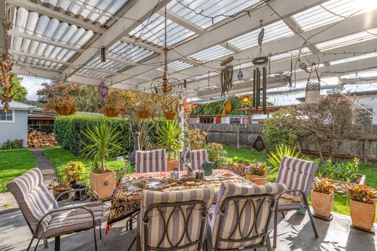 223 High Street North Carterton_15