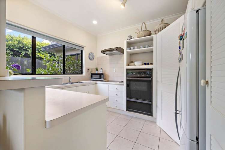 2/49 Hanene Street Saint Heliers_11