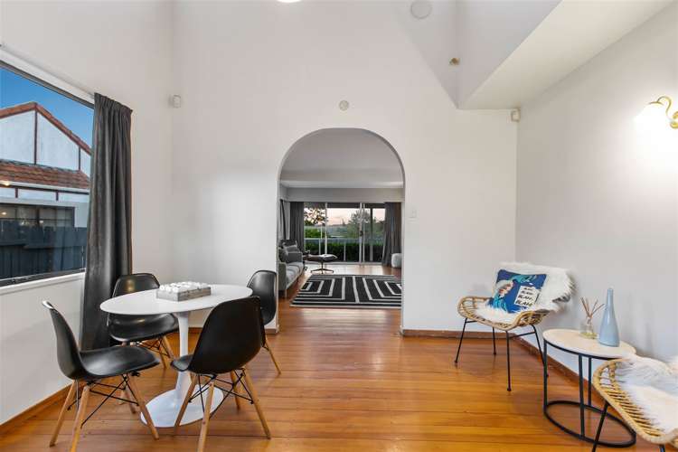 258 Rangatira Road Beach Haven_10