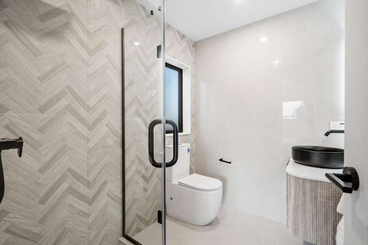 2/12 Maunu Road Papatoetoe_12