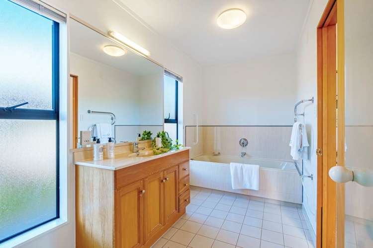 1/7 Eban Avenue Hillcrest_14
