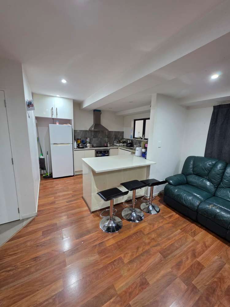 20C KOHEKOHE STREET New Lynn_6