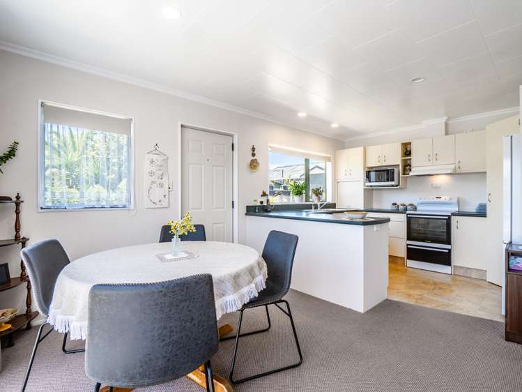 33f Sanders Avenue Westown_3