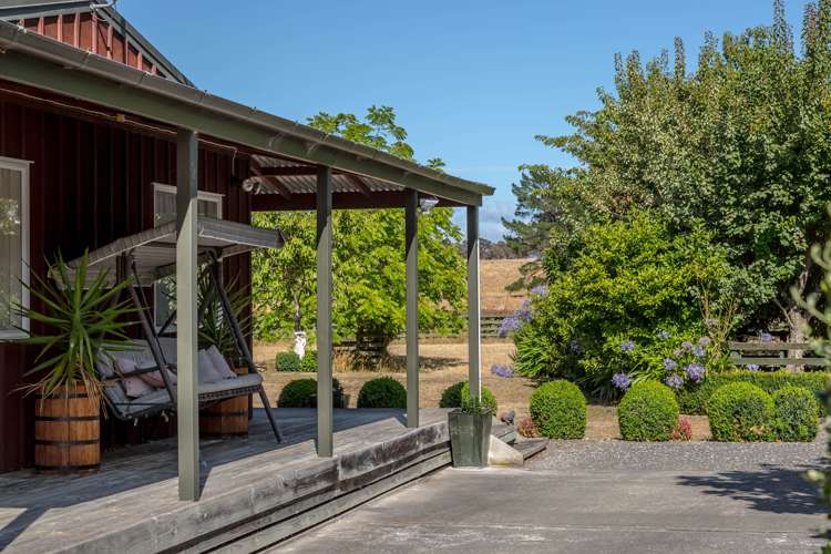 692 State Highway 2 Opaki_16