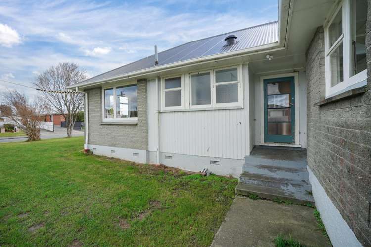 5 Anderson Place Gore Surrounds_11