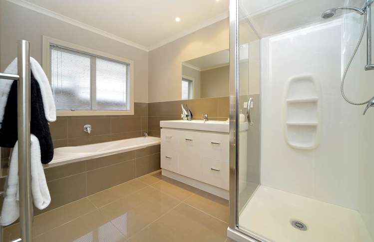 3 Brancott Place Flat Bush_8