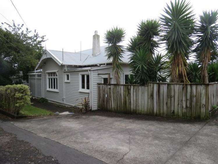 221A Tukapa Street Westown_10