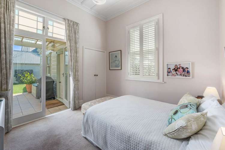 8 King Edward Parade Devonport_14