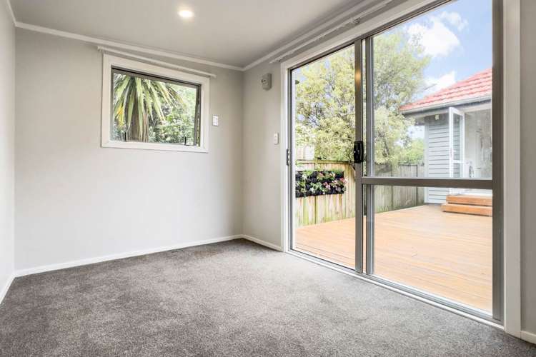 194 Te Atatu Road Te Atatu South_18