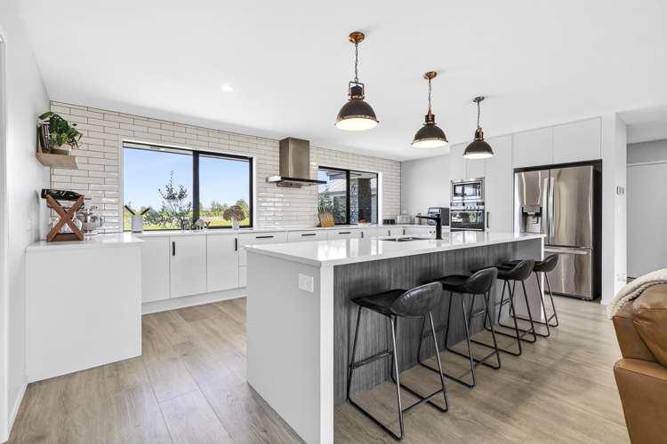 194 Lake Road Okoroire_8