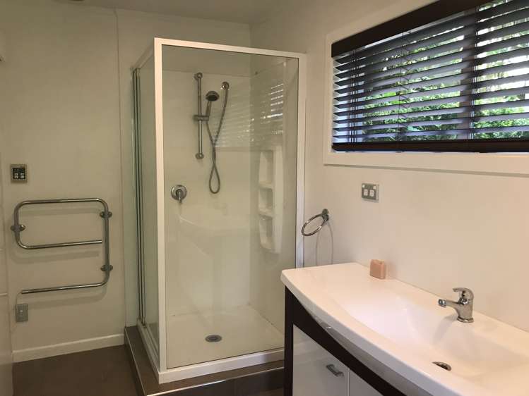 94 Castor Bay Road Castor Bay_12