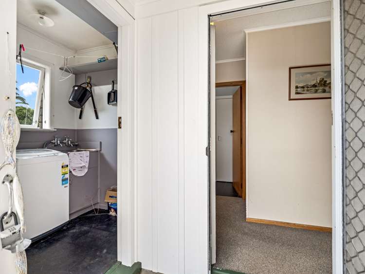 30 Garden Heights Ave Glenview_18