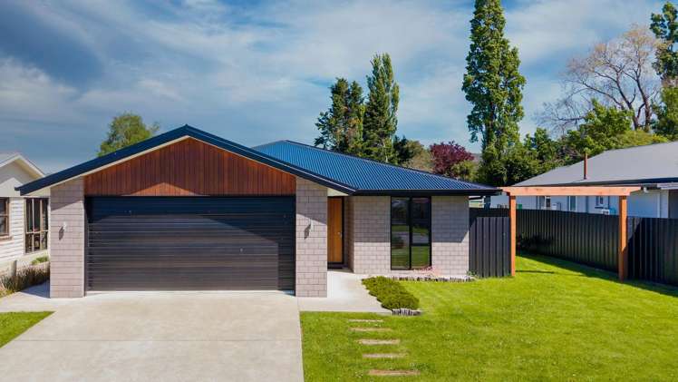 29 Maude Street Waimate_17