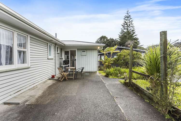 19 Blease Street New Lynn_13