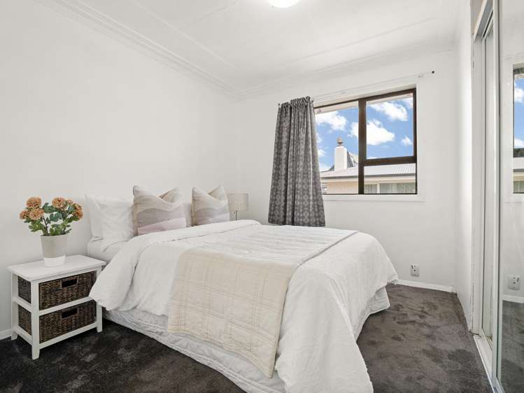 28 Stephen Street Halfway Bush_12