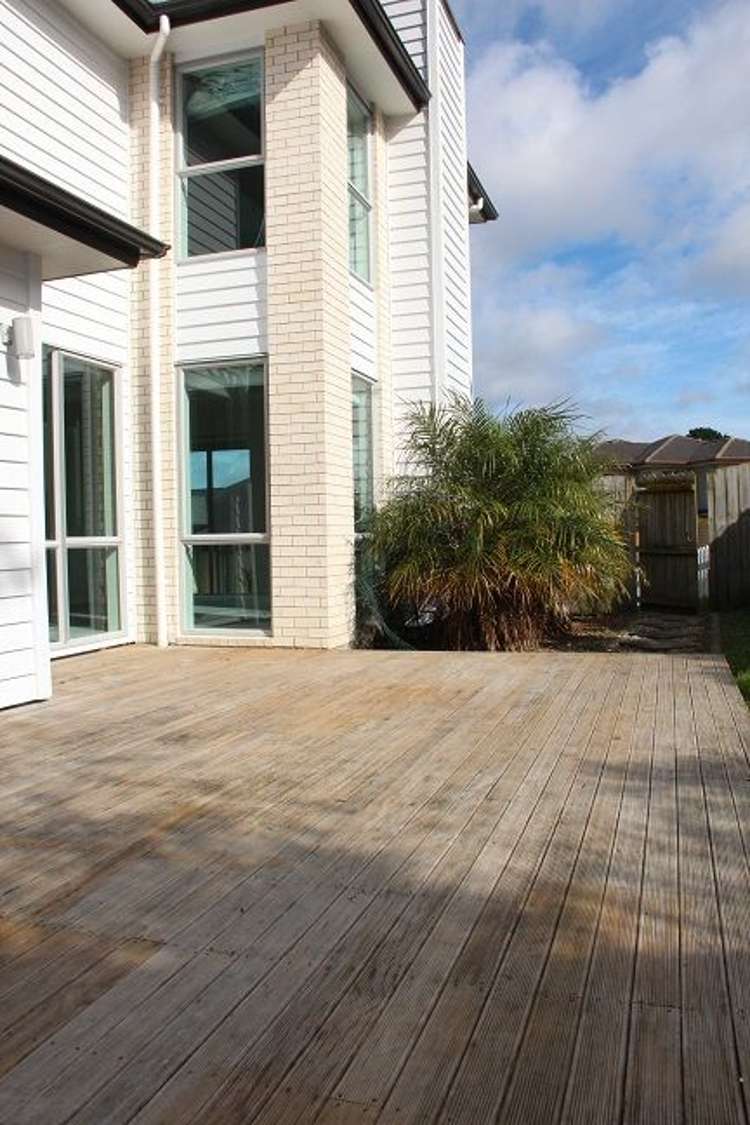 22 Oak Bark Drive Schnapper Rock_18