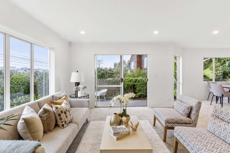 2/893 Beach Road Waiake_2