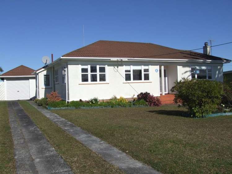 18 Montgomery Avenue Onerahi_0