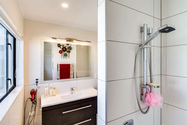 91 The Esplanade Westshore_16