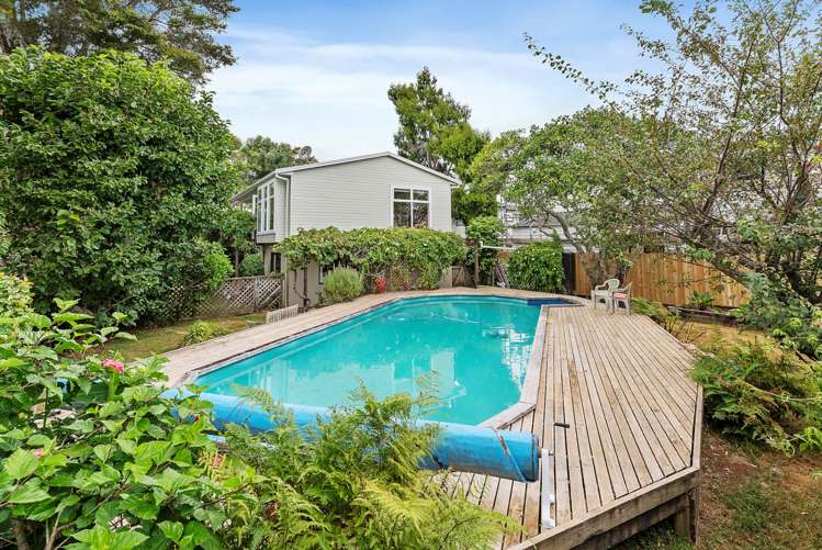 105 The Drive Epsom_6