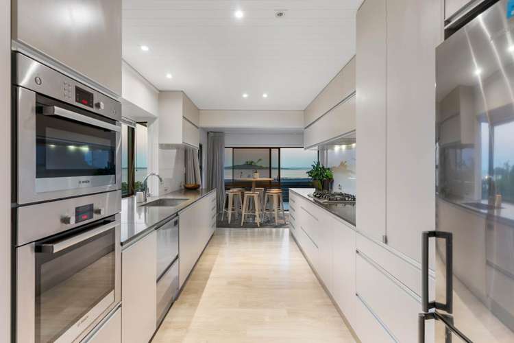 1/27 Churchill Road Murrays Bay_16