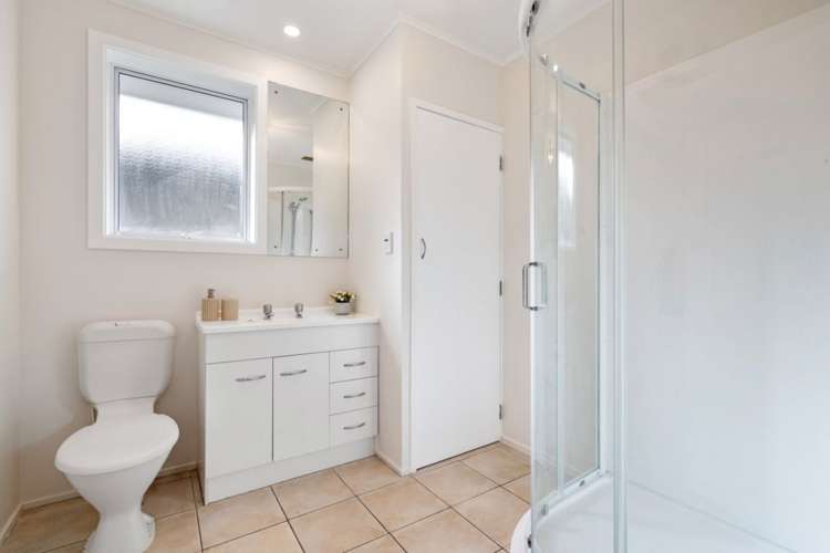 12A Waiau Street Cracroft_12