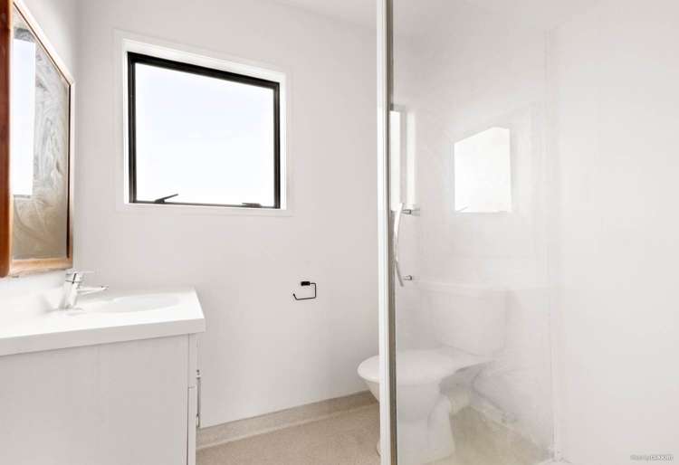 4/1 Briar Way New Lynn_9