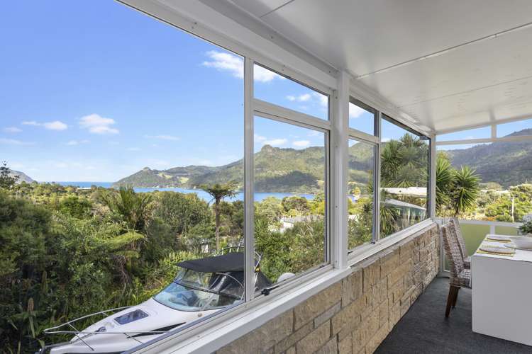 1114 Huia Road Huia_9