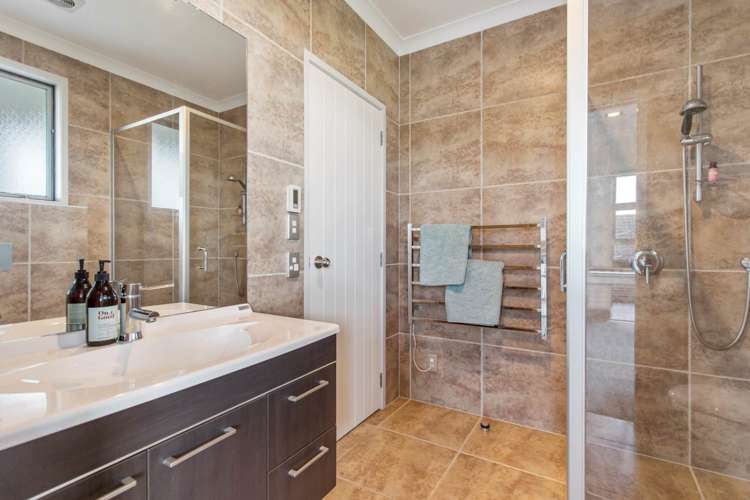 126 Beachlands Road Beachlands_36