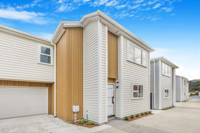 The Latest Modern Home at 82 Main Road!