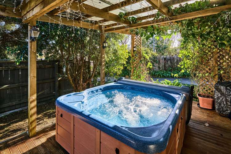 1A Peel Place Wainuiomata_0