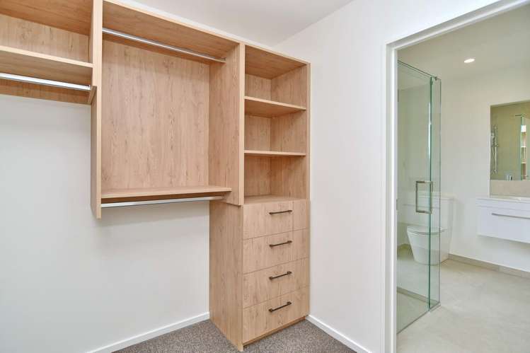 21 Malaga Crescent Harewood_16