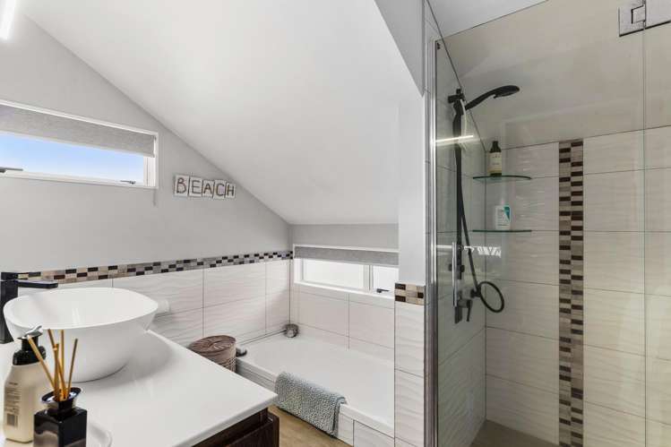 2/66 Haseler Crescent Howick_18