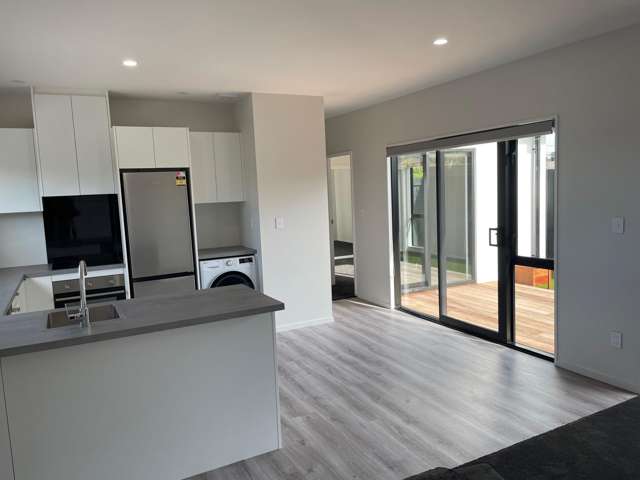 5/7 Vickerys Road Wigram_4