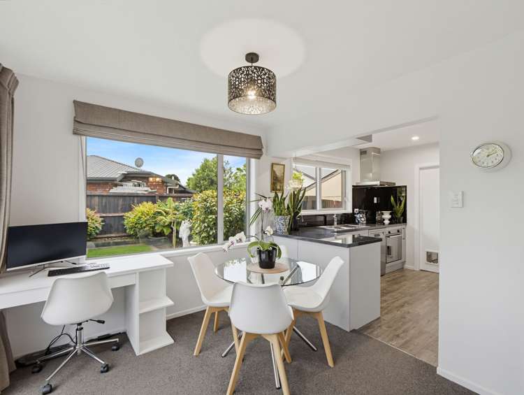 2/4 Queenspark Drive Parklands_8