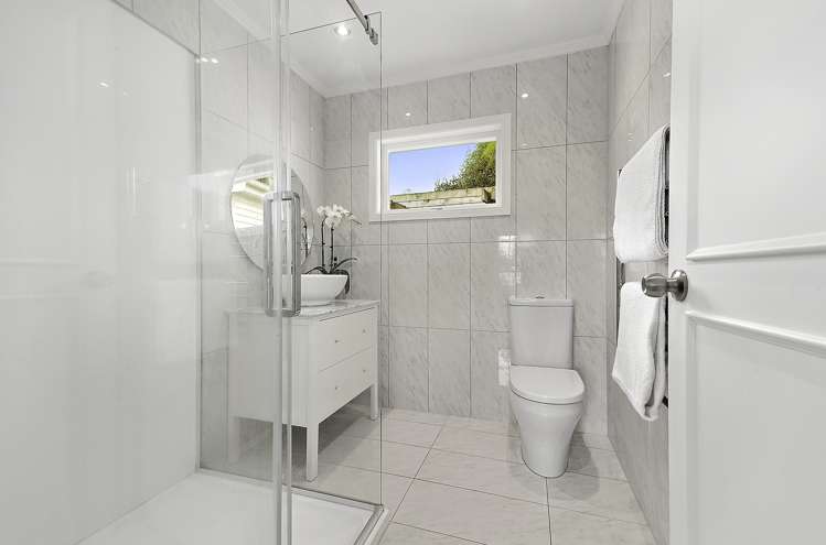 4 Alf Walker Place Papakura_12