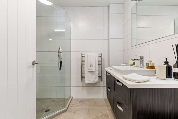 142 Eaves Bush Parade Orewa_12