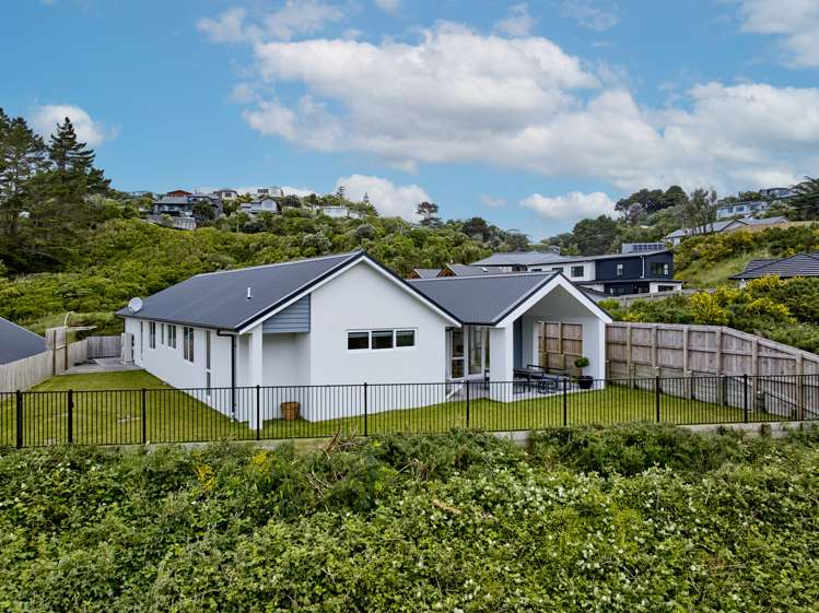 8 Prestbury Grove Churton Park_19