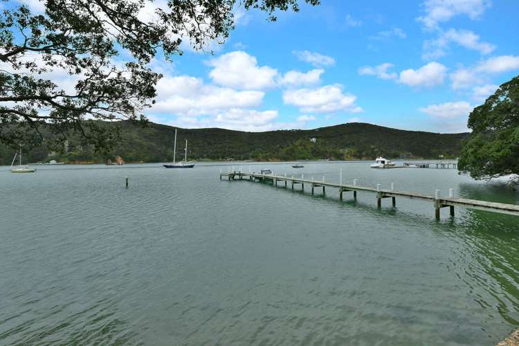 65 North Cove Kawau Island_27