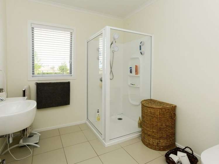 78a White Road Otane_10